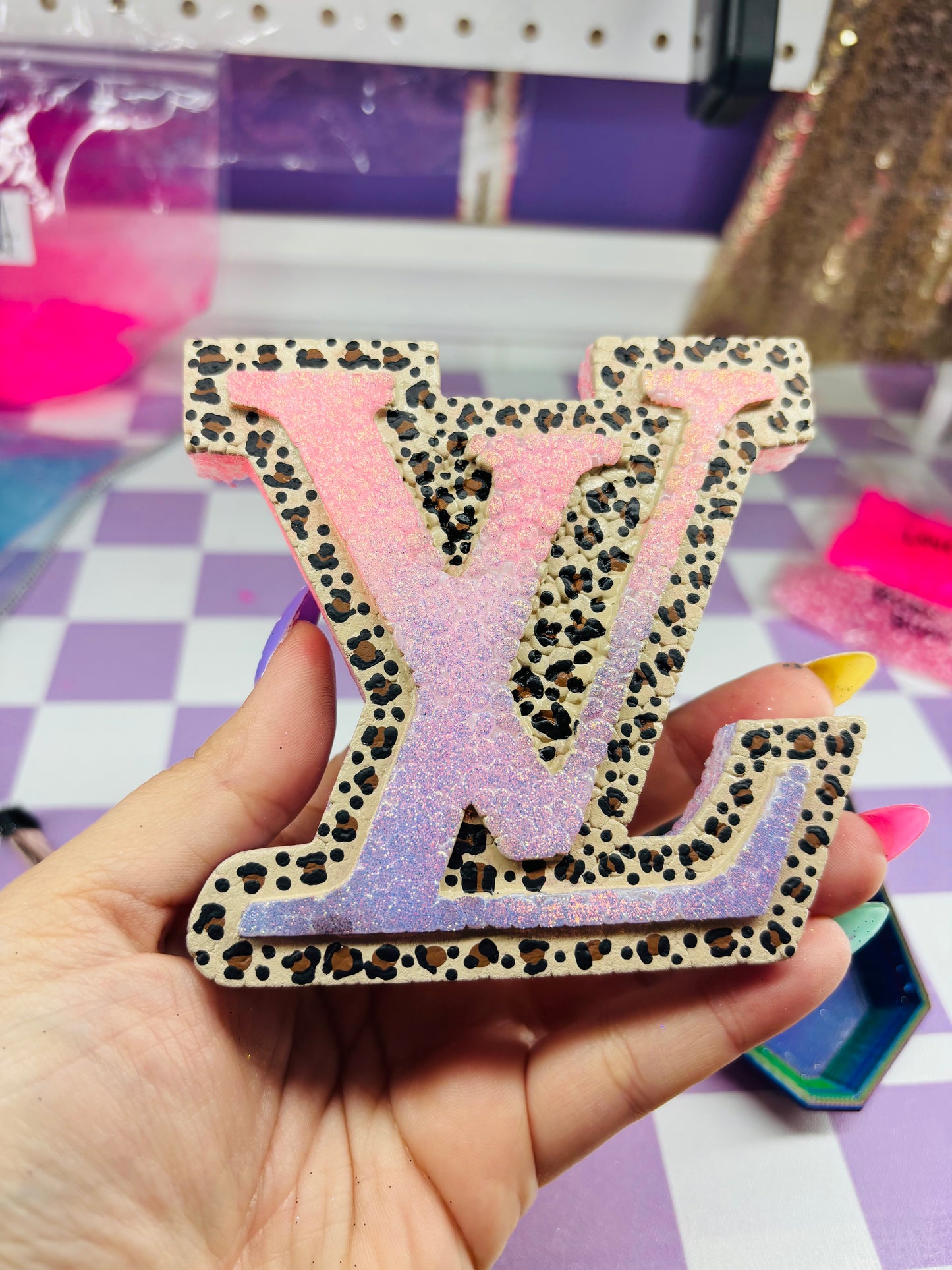 LV