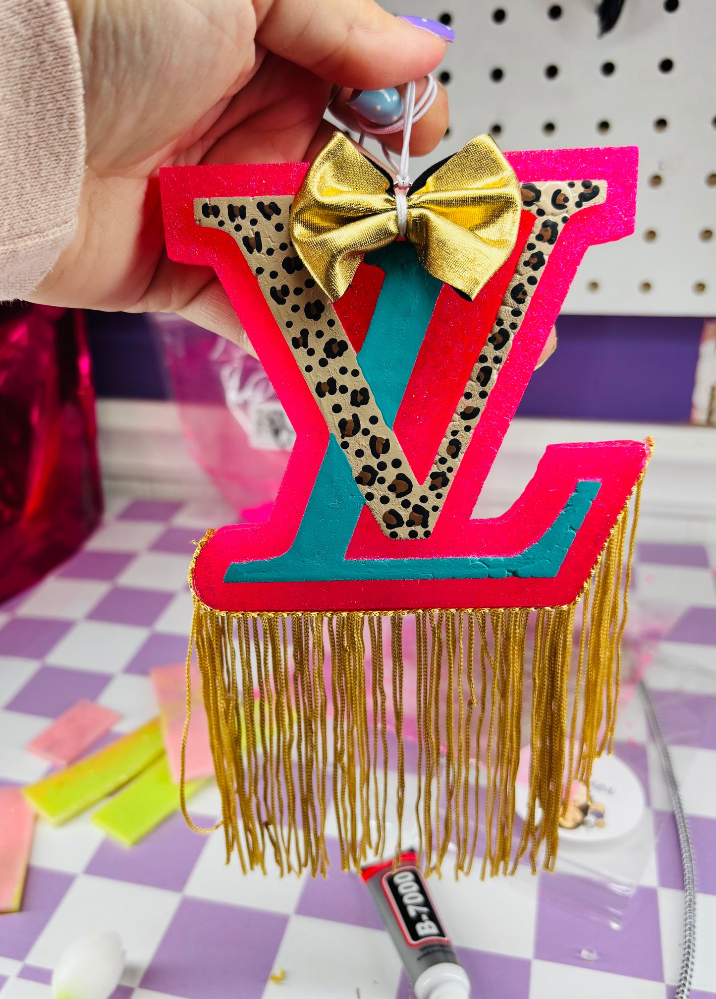 LV