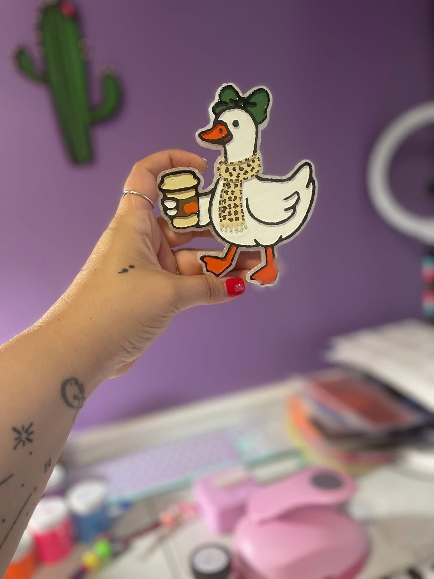 Goose w/cup