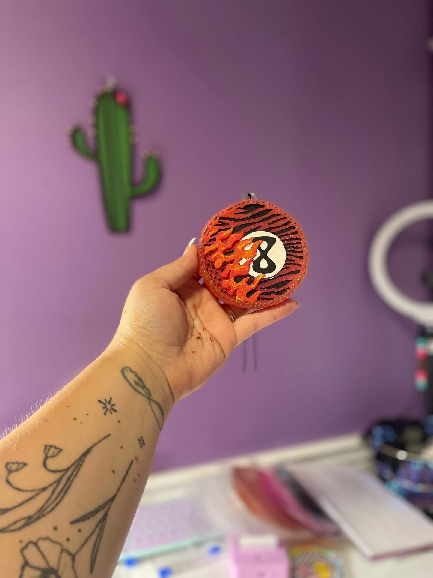8 ball w/flames
